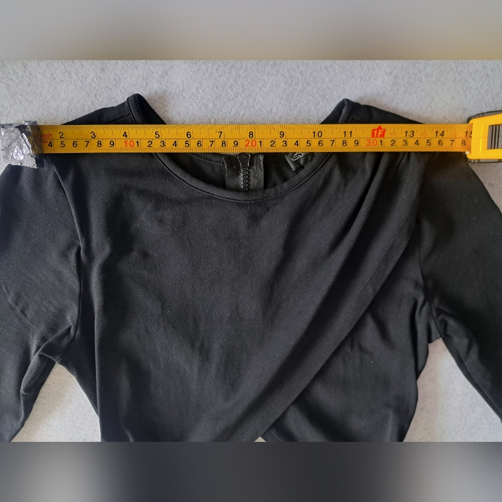 Elegant Bodycon Black Dress - Picture 4 of 9